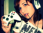 gamer girl   xbox360 by istoleyourshiny-d30rsdz